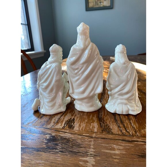 Vintage Centurion Bisque Porcelain Three Wisemen Figurine Set - White Gold Detai - Picture 4 of 4